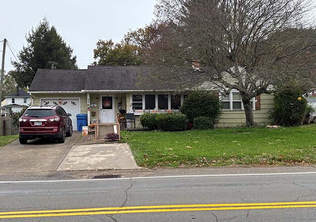 161 Falls Street, Logan, Ohio, 43138